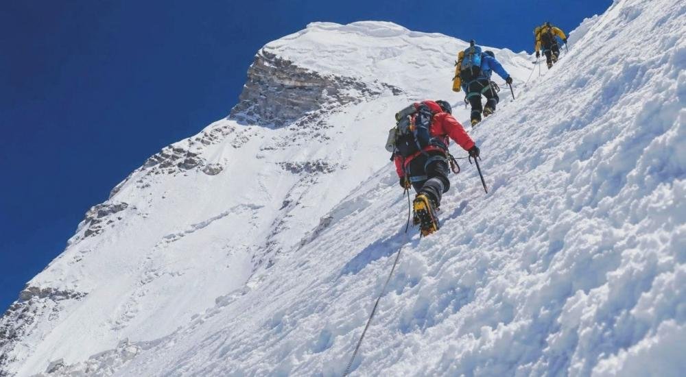 The Eastern Naval Command Mt Kun Expedition